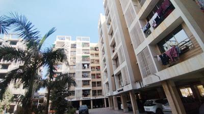 Project Image of 1134.0 - 1179.0 Sq.ft 2 BHK Apartment for buy in Gayatri Maitri Lake View