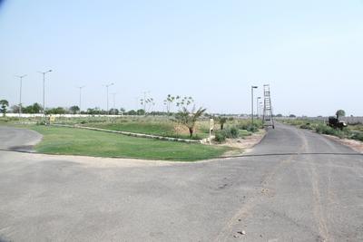 Project Image of 1305.0 - 1827.0 Sq.ft Residential Plot Plot for buy in 32nd Parkview Gaur Yamuna City
