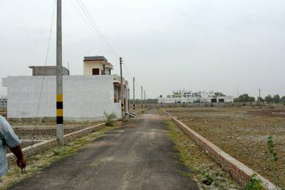 Project Image of 999.97 - 1999.93 Sq.ft Residential Plot Plot for buy in Dhanaakanksha Maa Sharda City