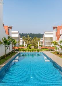 Project Image of 0.0 - 1132.26 Sq.ft 2 BHK Apartment for buy in Vianaar El Tesoro Phase II