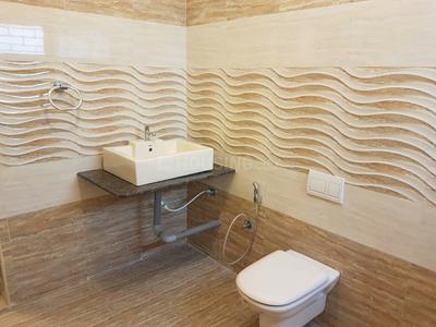 Pinnacle Presidency Bathroom 1