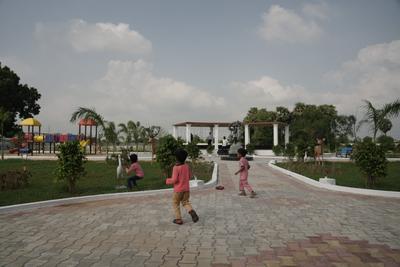 Shanthi Royal Park Children's play area 2