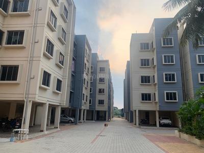 The Lake Paradise Elevation 1