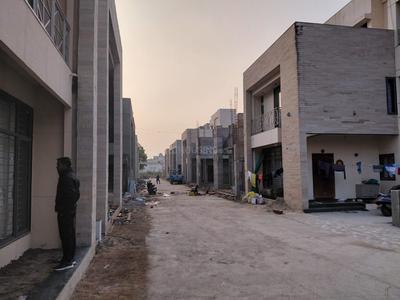 Project Image of 1175.63 - 1740.31 Sq.ft 5 BHK Villa for buy in Aashray Dream Stay