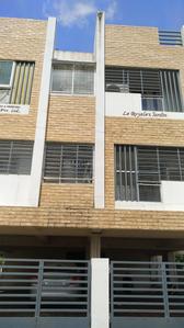 Project Image of 670.0 - 1234.0 Sq.ft 2 BHK Apartment for buy in Le Royale Jardin