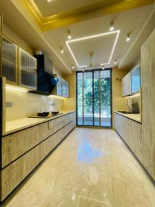 Project Image of 0.0 - 3870.0 Sq.ft 4 BHK Builder Floor for buy in Paramount Luxury Malibu Town
