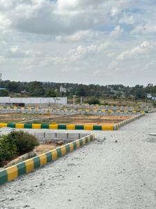 Project Image of 800.0 - 2000.0 Sq.ft Residential Plot Plot for buy in Golden Brundavana Layout