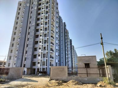 Project Image of 570.0 - 778.7 Sq.ft 2 BHK Apartment for buy in Viraj BBD Green City Lotus Court
