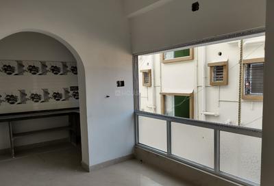 Naskar Silver Green I Living Area 1