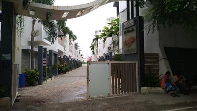 Project Image of 0.0 - 2200.0 Sq.ft 5 BHK Villa for buy in Sreenivas Le Paradise
