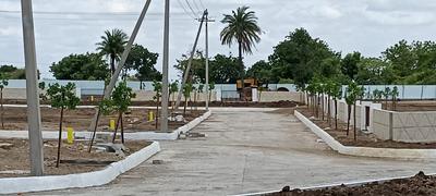 Lahari Avanthika Plot 1