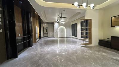 Project Image of 1800.0 - 3200.0 Sq.ft 4 BHK Builder Floor for buy in Creative Ultra Luxury Flors