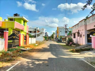 Gallery Cover Pic of i5 Town
