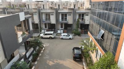 Project Image of 1721.0 - 2446.0 Sq.ft 3 BHK Villa for buy in Bungalow 71