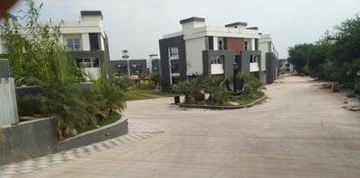 Project Image of 0.0 - 3000.0 Sq.ft 2 BHK Villa for buy in Lilleria Edgewater