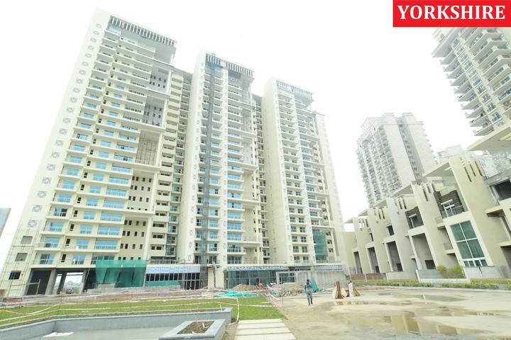 Mahagun Meadows Highrise - Image 3