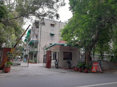 Project Image of 881.0 - 1300.0 Sq.ft 2 BHK Apartment for buy in CGHS Chinar Apartment