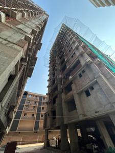 Project Image of 981.78 - 1562.7 Sq.ft 3 BHK Apartment for buy in Golden The Grand Serenity