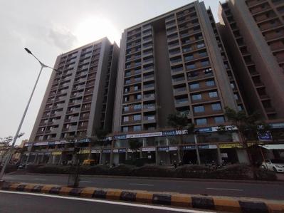 Project Image of 860.57 - 865.96 Sq.ft 3 BHK Apartment for buy in Empire Skypark