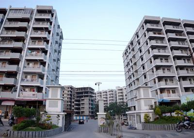 Project Image of 0.0 - 696.43 Sq.ft 2 BHK Apartment for buy in Madhuram Height