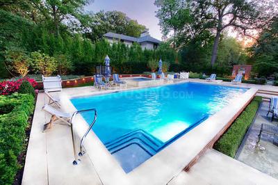 SLV Living Green Swimming Pool 1