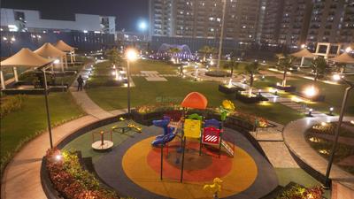 Project Image of 609.13 - 900.29 Sq.ft 2 BHK Apartment for buy in Panchsheel Greens II Tower E6 E7 D3 And D4