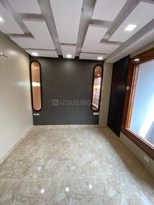 S Gambhir The Estonia Bedroom 1