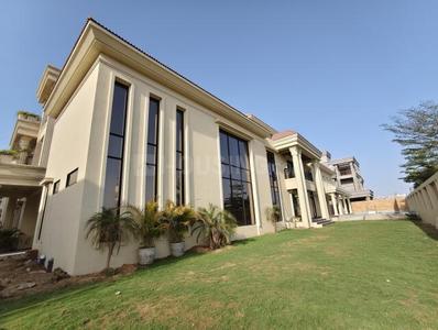 Project Image of 0.0 - 5200.0 Sq.ft 5 BHK Villa for buy in Regalia 18
