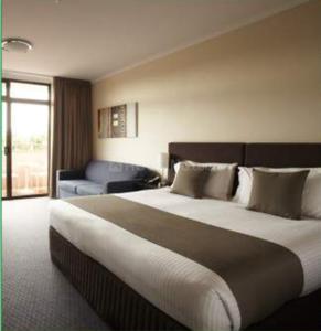 Project Image of 687.0 - 1360.0 Sq.ft 2 BHK Apartment for buy in Saviour Greenarch