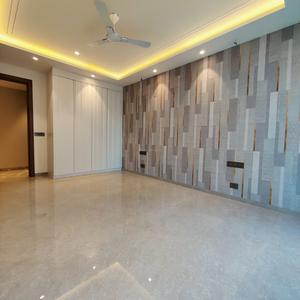 Project Image of 0.0 - 4500.0 Sq.ft 4 BHK Builder Floor for buy in Paramount Luxury 500 Sq Yd