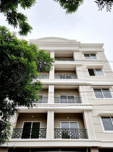 Trinity Pearl Elevation 1