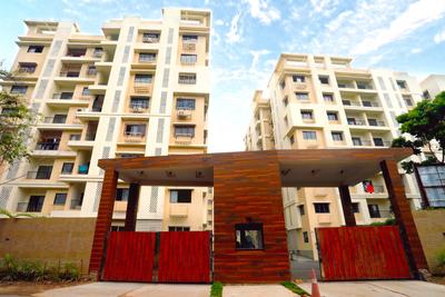 Project Image of 970.0 - 1677.0 Sq.ft 2 BHK Apartment for buy in Padmalaya Apartments