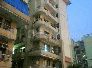 Sam Palm Grove Apartments - Image 4