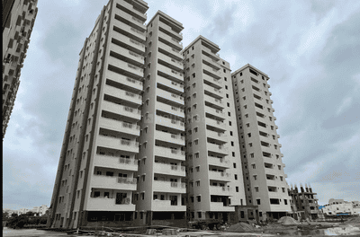 Project Image of 1235.0 - 1950.0 Sq.ft 2 BHK Apartment for buy in Vazhraa Prathik Phase III