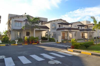 Project Image of 1900.0 - 2450.0 Sq.ft 3 BHK Villa for buy in Elysium Flushing Meadows