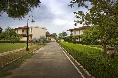 Project Image of 2500.0 - 3500.0 Sq.ft 2 BHK Villa for buy in Silverglades Tarudhan Valley Golf Resort