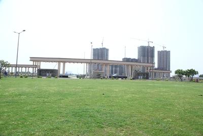 Project Image of 1305.0 - 1827.0 Sq.ft Residential Plot Plot for buy in 32nd Parkview Gaur Yamuna City