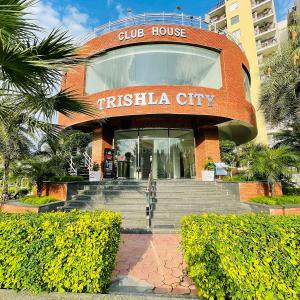 Project Image of 1550.0 - 5600.0 Sq.ft 3 BHK Apartment for buy in Trishla City