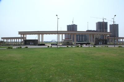 Project Image of 1305.0 - 1827.0 Sq.ft Residential Plot Plot for buy in 32nd Parkview Gaur Yamuna City