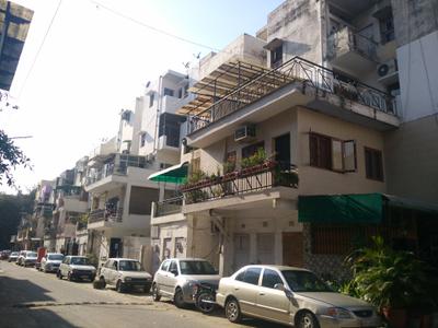 Project Image of 0.0 - 1100.0 Sq.ft 2 BHK Apartment for buy in DDA SFS Flats
