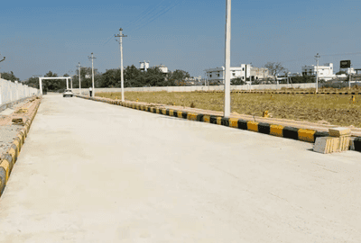 Project Image of 1080.0 - 2700.0 Sq.ft Residential Plot Plot for buy in Highway Pride