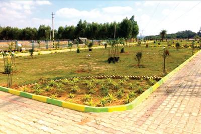 Project Image of 1500 Sq.ft Residential Plot / Land for sale in NRI Center City for Rs. 7500000