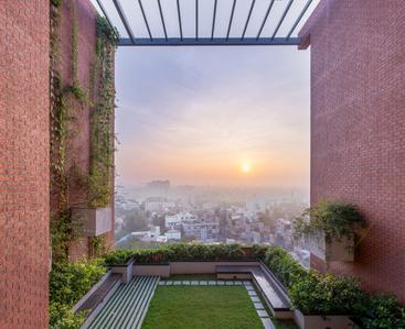 Project Image of 1125.0 - 1640.0 Sq.ft 2 BHK Apartment for buy in Navins Hanging Gardens