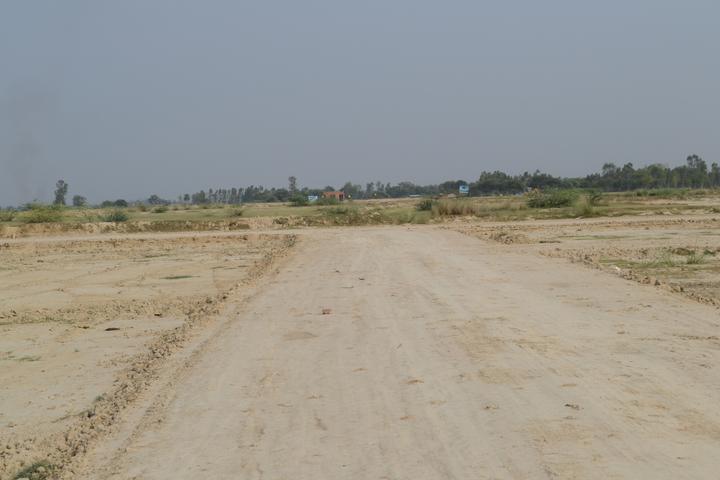 Gallery Cover Pic of E Square City