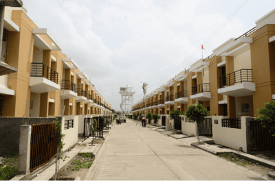 Project Image of 1050.0 - 1410.0 Sq.ft 3 BHK Villa for buy in Essarjee Sampada Villa 1
