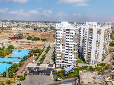 Project Image of 1255.0 - 2285.0 Sq.ft 2 BHK Apartment for buy in SMR Vinay Harmony County