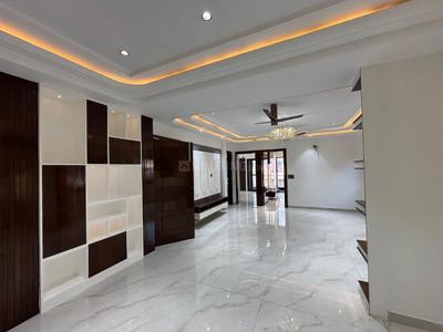 Project Image of 1200.0 - 3000.0 Sq.ft 3 BHK Builder Floor for buy in Home Finder