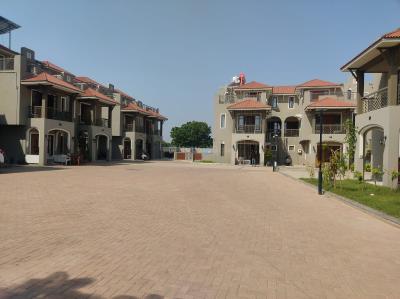 Project Image of 4212.0 - 4527.0 Sq.ft 4 BHK Villa for buy in Swarnim Vatika