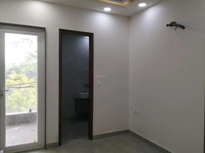 Bedroom Image of 720 Sq.ft 2 BHK Builder Floor for sale in Mukherjee Nagar New Delhi for Rs. 12500000