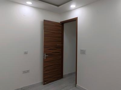 Bedroom Image of 650 Sq.ft 2 BHK Builder Floor for sale in Pitampura New Delhi for Rs. 5500000